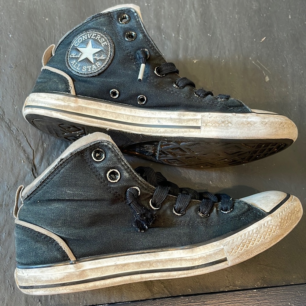 Black Converse